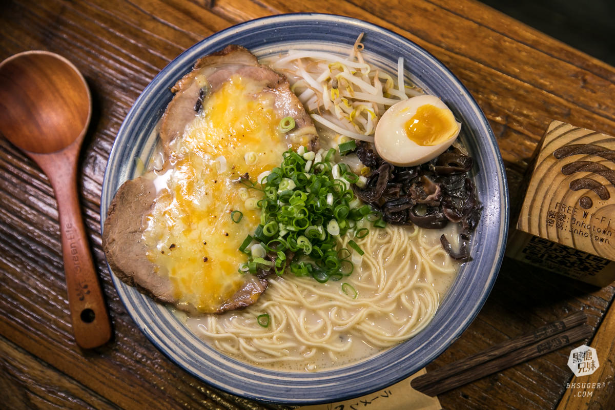 高雄美術館美食|山禾堂拉麵美術館店|樹幹叉燒拉麵1.8KG重磅登場!浮誇草莓山雲霧繚繞 - 第13張圖 高雄美術館美食|山禾堂拉麵美術館店|樹幹叉燒拉麵1.8KG重磅登場!浮誇草莓山雲霧繚繞