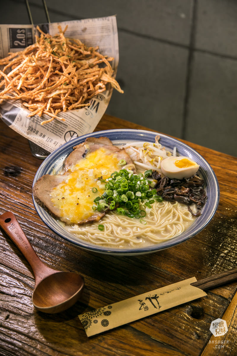 高雄美術館美食|山禾堂拉麵美術館店|樹幹叉燒拉麵1.8KG重磅登場!浮誇草莓山雲霧繚繞 - 第12張圖 高雄美術館美食|山禾堂拉麵美術館店|樹幹叉燒拉麵1.8KG重磅登場!浮誇草莓山雲霧繚繞