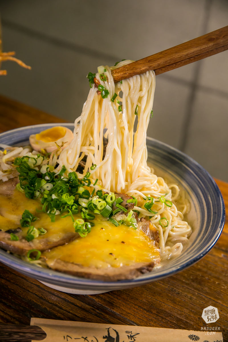 高雄美術館美食|山禾堂拉麵美術館店|樹幹叉燒拉麵1.8KG重磅登場!浮誇草莓山雲霧繚繞 - 第15張圖 高雄美術館美食|山禾堂拉麵美術館店|樹幹叉燒拉麵1.8KG重磅登場!浮誇草莓山雲霧繚繞