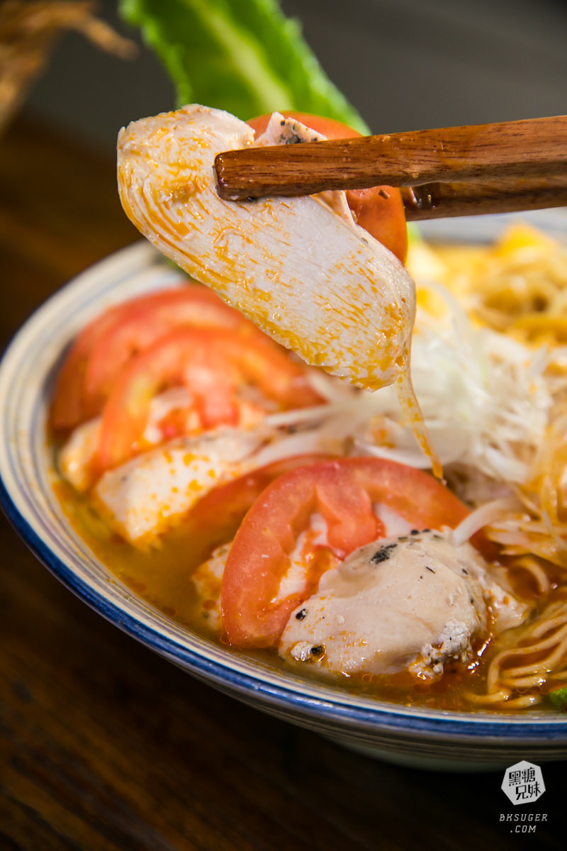 高雄美術館美食|山禾堂拉麵美術館店|樹幹叉燒拉麵1.8KG重磅登場!浮誇草莓山雲霧繚繞 - 第22張圖 高雄美術館美食|山禾堂拉麵美術館店|樹幹叉燒拉麵1.8KG重磅登場!浮誇草莓山雲霧繚繞