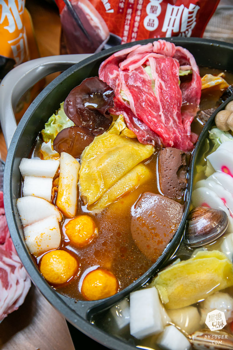 牛頭牌有料湯底開箱|4種湯頭在家就能鴛鴦鍋~麻辣鴨血vs干貝汕頭鍋 - 第17張圖 牛頭牌有料湯底開箱|4種湯頭在家就能鴛鴦鍋~麻辣鴨血vs干貝汕頭鍋