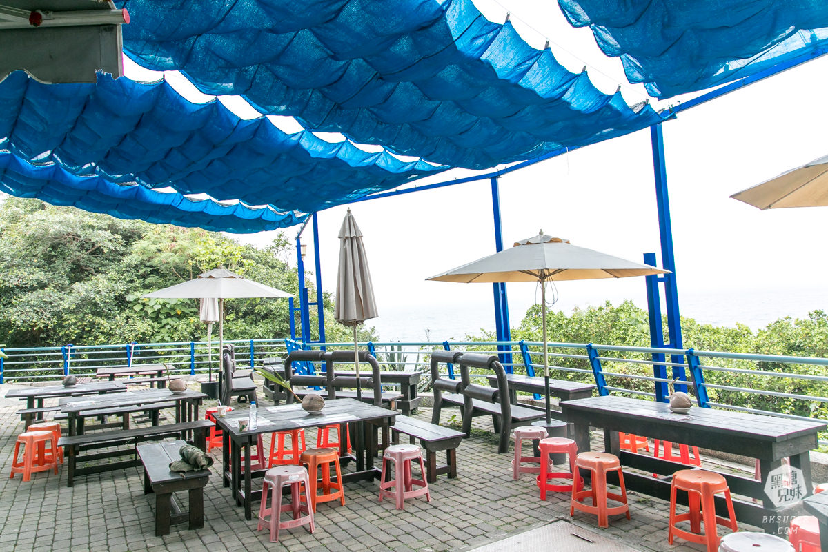 小琉球冰品-烏鬼洞雪花冰|柴燒桑葚醬雪花冰&現烤爆香魷魚腳|古早味的好滋味 - 第1張圖 小琉球冰品-烏鬼洞雪花冰|柴燒桑葚醬雪花冰&現烤爆香魷魚腳|古早味的好滋味