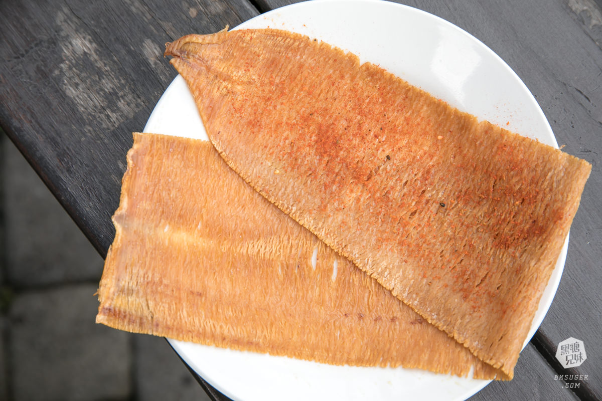 小琉球冰品-烏鬼洞雪花冰|柴燒桑葚醬雪花冰&現烤爆香魷魚腳|古早味的好滋味 - 第26張圖 小琉球冰品-烏鬼洞雪花冰|柴燒桑葚醬雪花冰&現烤爆香魷魚腳|古早味的好滋味