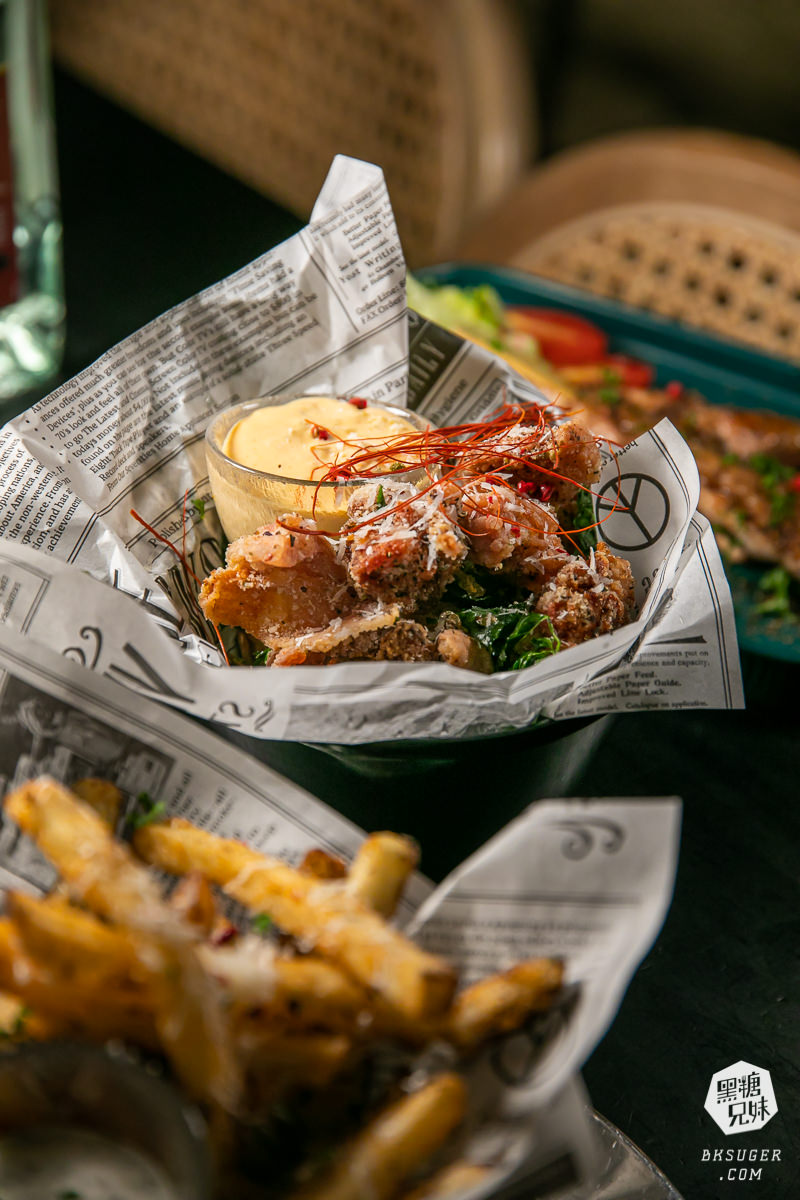 美麗島站酒吧推薦|南喃至嶼|雨林下的無菸調酒吧 旅人來訪高雄夜生活必推餐酒吧 - 第14張圖 美麗島站酒吧推薦|南喃至嶼|雨林下的無菸調酒吧 旅人來訪高雄夜生活必推餐酒吧