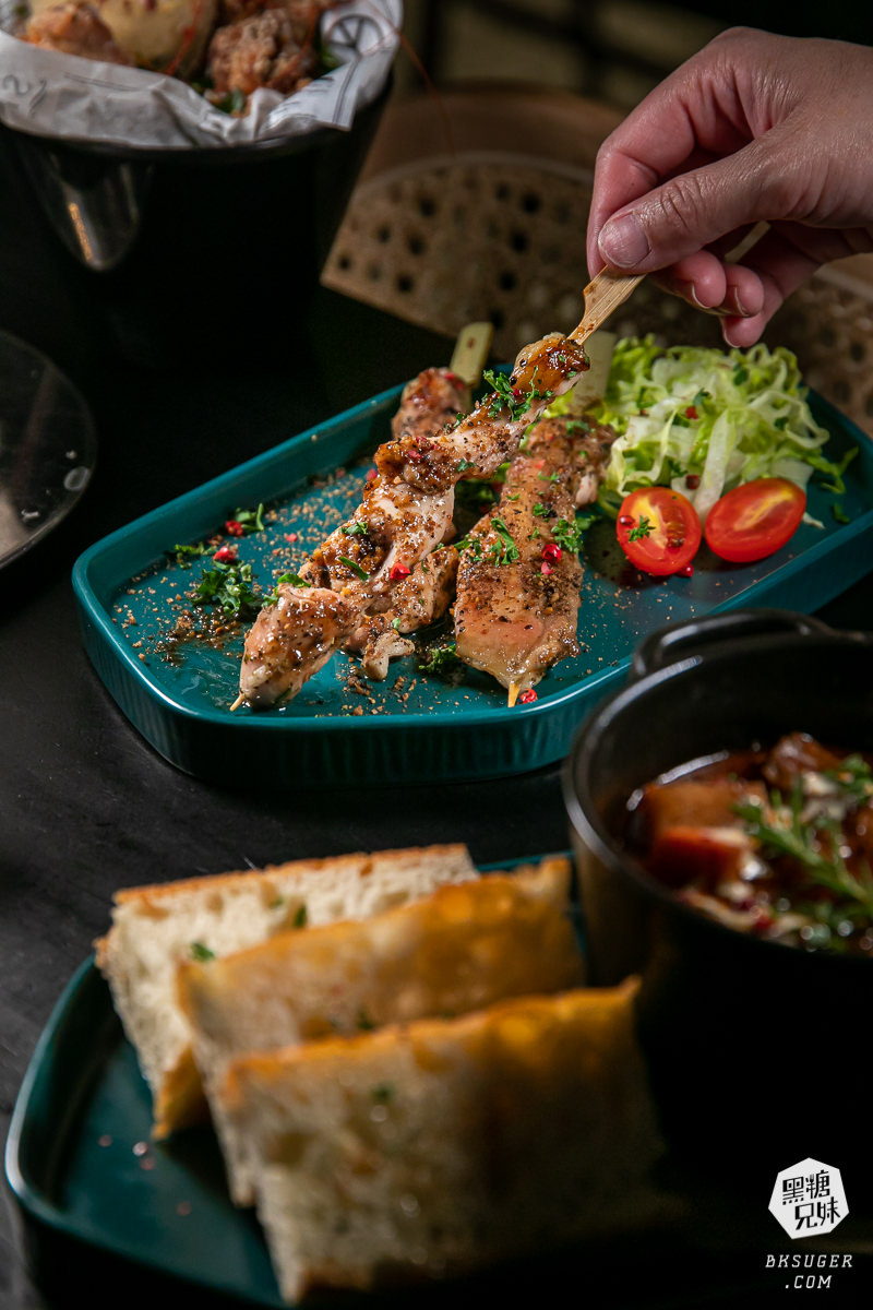 美麗島站酒吧推薦|南喃至嶼|雨林下的無菸調酒吧 旅人來訪高雄夜生活必推餐酒吧 - 第21張圖 美麗島站酒吧推薦|南喃至嶼|雨林下的無菸調酒吧 旅人來訪高雄夜生活必推餐酒吧