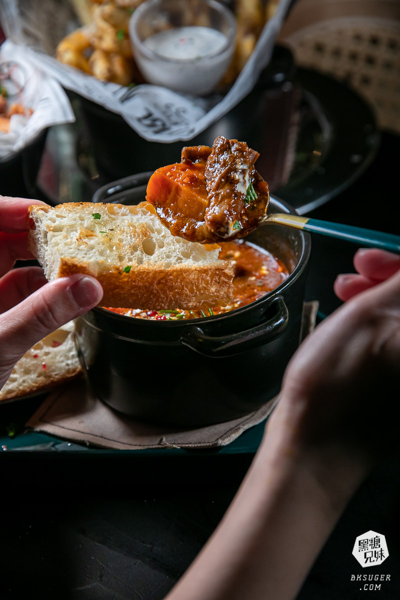 美麗島站酒吧推薦|南喃至嶼|雨林下的無菸調酒吧 旅人來訪高雄夜生活必推餐酒吧 - 第19張圖 美麗島站酒吧推薦|南喃至嶼|雨林下的無菸調酒吧 旅人來訪高雄夜生活必推餐酒吧