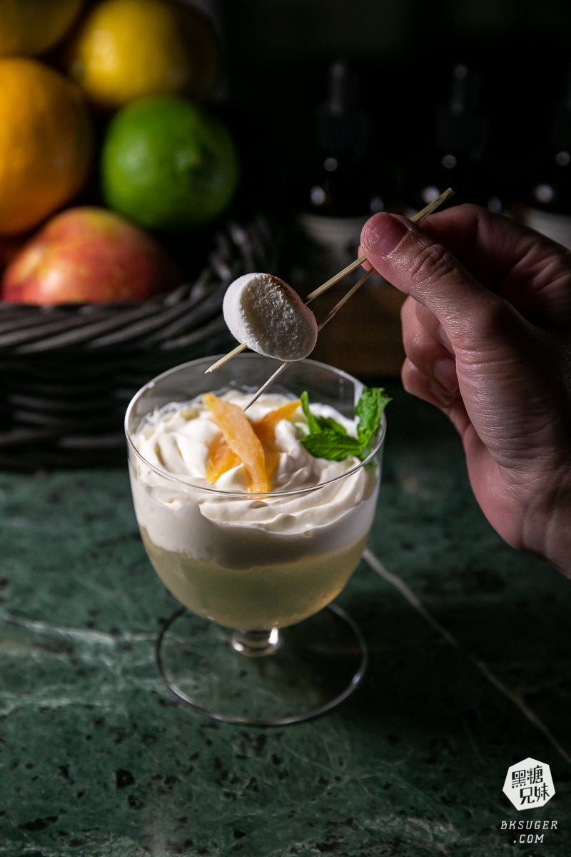 美麗島站酒吧推薦|南喃至嶼|雨林下的無菸調酒吧 旅人來訪高雄夜生活必推餐酒吧 - 第32張圖 美麗島站酒吧推薦|南喃至嶼|雨林下的無菸調酒吧 旅人來訪高雄夜生活必推餐酒吧