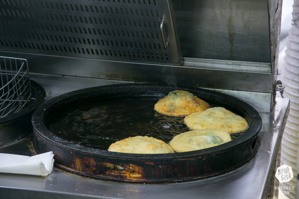 老正興館金牌蔥油餅|多汁小籠包、金牌蔥油餅、捲餅必吃|六合夜市商圈後方美食推薦 - 第6張圖 老正興館金牌蔥油餅|多汁小籠包、金牌蔥油餅、捲餅必吃|六合夜市商圈後方美食推薦