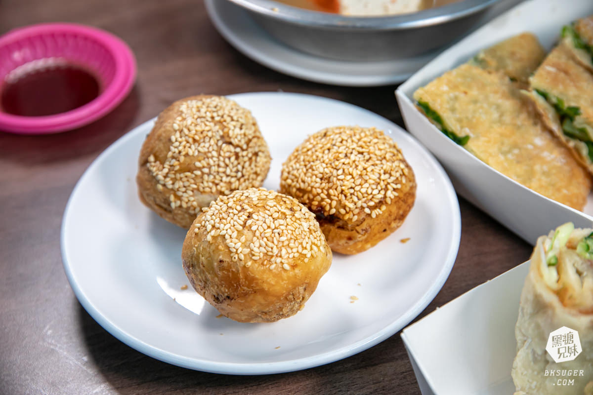 老正興館金牌蔥油餅|多汁小籠包、金牌蔥油餅、捲餅必吃|六合夜市商圈後方美食推薦 - 第11張圖 老正興館金牌蔥油餅|多汁小籠包、金牌蔥油餅、捲餅必吃|六合夜市商圈後方美食推薦