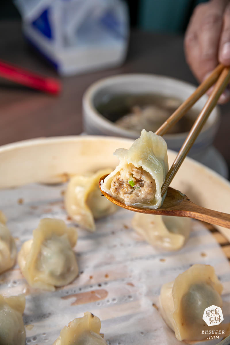 老正興館金牌蔥油餅|多汁小籠包、金牌蔥油餅、捲餅必吃|六合夜市商圈後方美食推薦 - 第30張圖 老正興館金牌蔥油餅|多汁小籠包、金牌蔥油餅、捲餅必吃|六合夜市商圈後方美食推薦