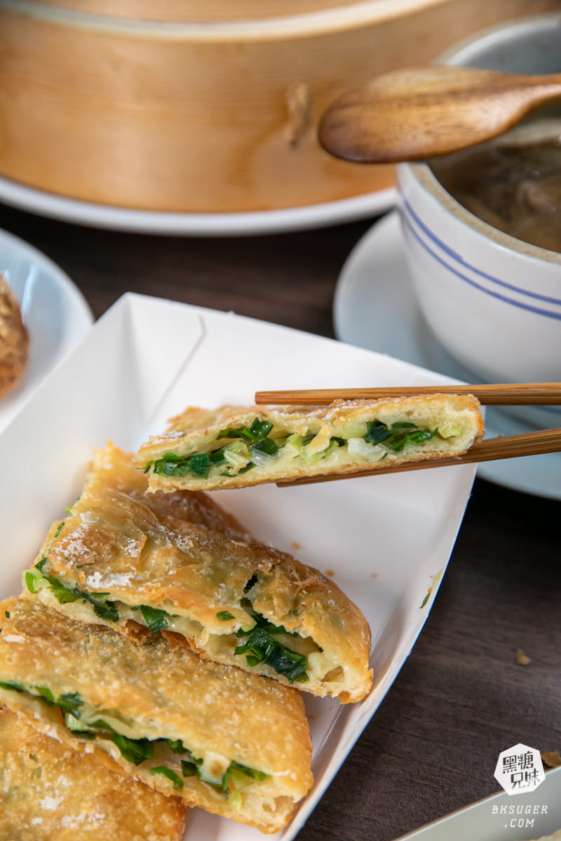 老正興館金牌蔥油餅|多汁小籠包、金牌蔥油餅、捲餅必吃|六合夜市商圈後方美食推薦 - 第18張圖 老正興館金牌蔥油餅|多汁小籠包、金牌蔥油餅、捲餅必吃|六合夜市商圈後方美食推薦