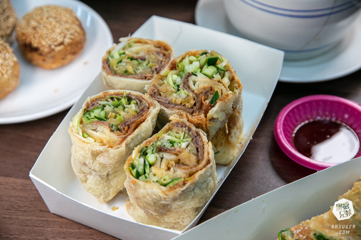 老正興館金牌蔥油餅|多汁小籠包、金牌蔥油餅、捲餅必吃|六合夜市商圈後方美食推薦 - 第19張圖 老正興館金牌蔥油餅|多汁小籠包、金牌蔥油餅、捲餅必吃|六合夜市商圈後方美食推薦