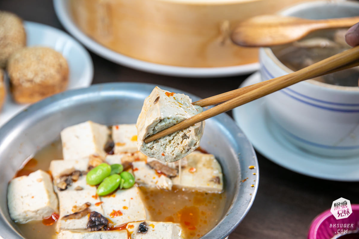 老正興館金牌蔥油餅|多汁小籠包、金牌蔥油餅、捲餅必吃|六合夜市商圈後方美食推薦 - 第22張圖 老正興館金牌蔥油餅|多汁小籠包、金牌蔥油餅、捲餅必吃|六合夜市商圈後方美食推薦