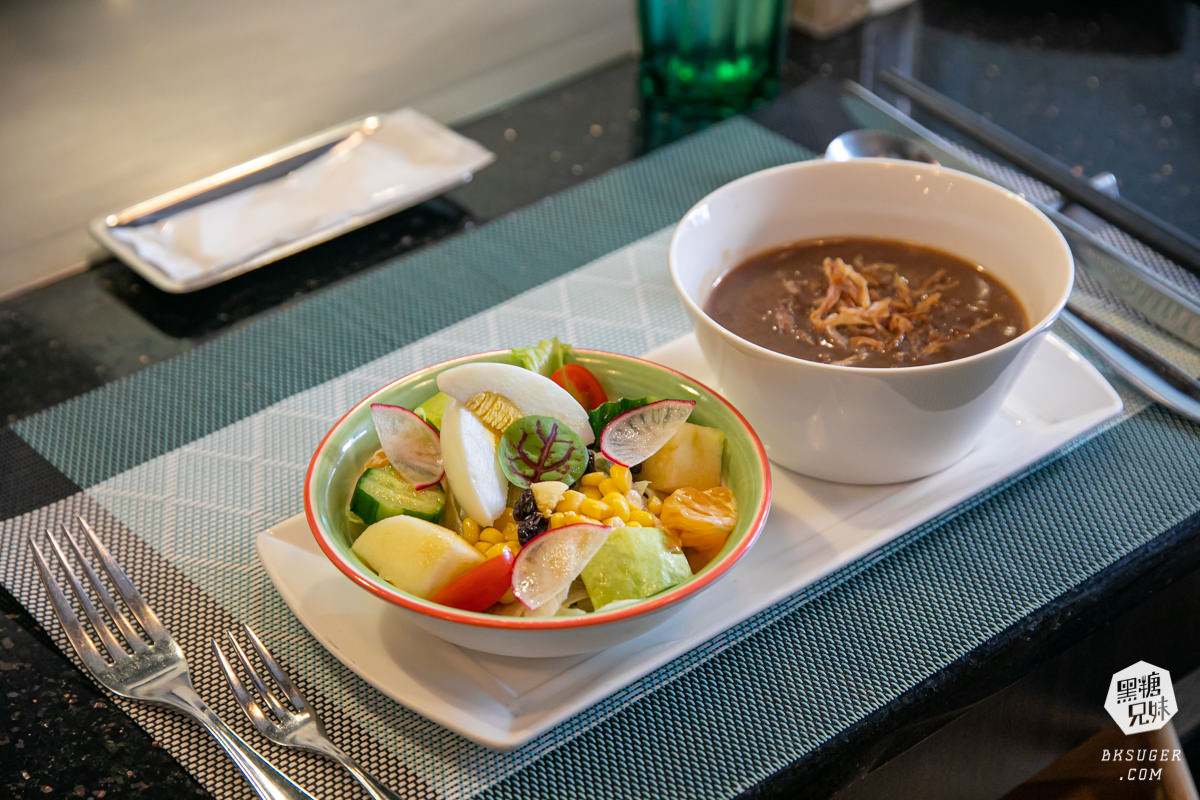 1975鐵板燒｜平日限定商業午餐$990吃和牛｜高雄鐵板燒餐廳推薦｜五星級享受隱身巷弄