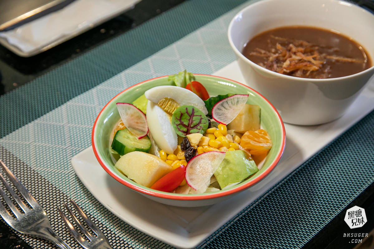 1975鐵板燒｜平日限定商業午餐$990吃和牛｜高雄鐵板燒餐廳推薦｜五星級享受隱身巷弄