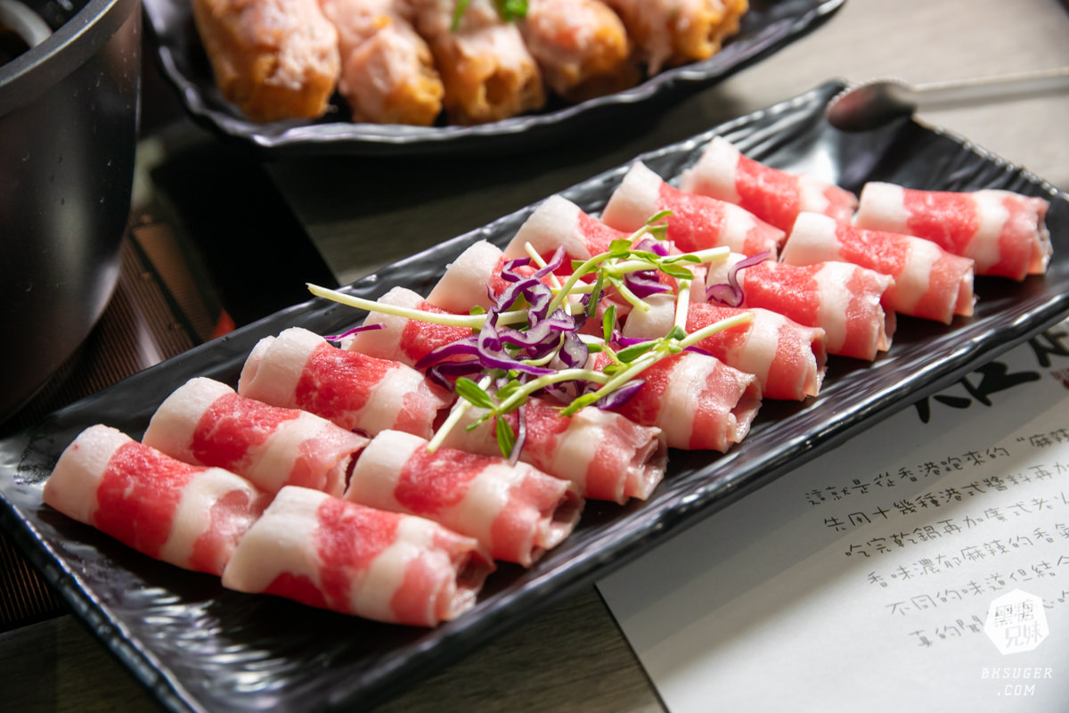 高雄火鍋推薦｜聞雞起爐 港式麻辣雞煲火鍋-文衡店｜一鍋2吃讓人最愛美味的乾鍋＋火鍋吃法｜香辣夠勁