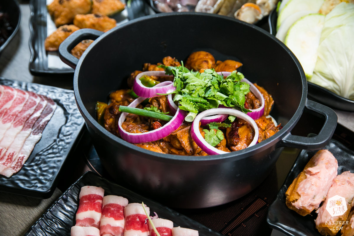 高雄火鍋推薦｜聞雞起爐 港式麻辣雞煲火鍋-文衡店｜一鍋2吃讓人最愛美味的乾鍋＋火鍋吃法｜香辣夠勁