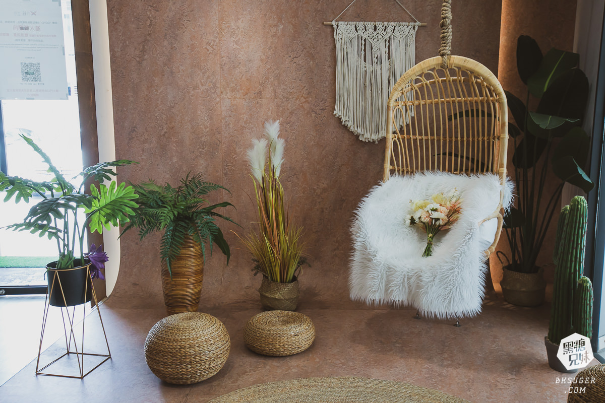 高雄母親節聚餐|花花世界鍋物高雄左營旗艦店|聚餐火鍋推薦|超狂活體龍蝦11種海鮮豪邁上桌 - 第5張圖 高雄母親節聚餐|花花世界鍋物高雄左營旗艦店|聚餐火鍋推薦|超狂活體龍蝦11種海鮮豪邁上桌