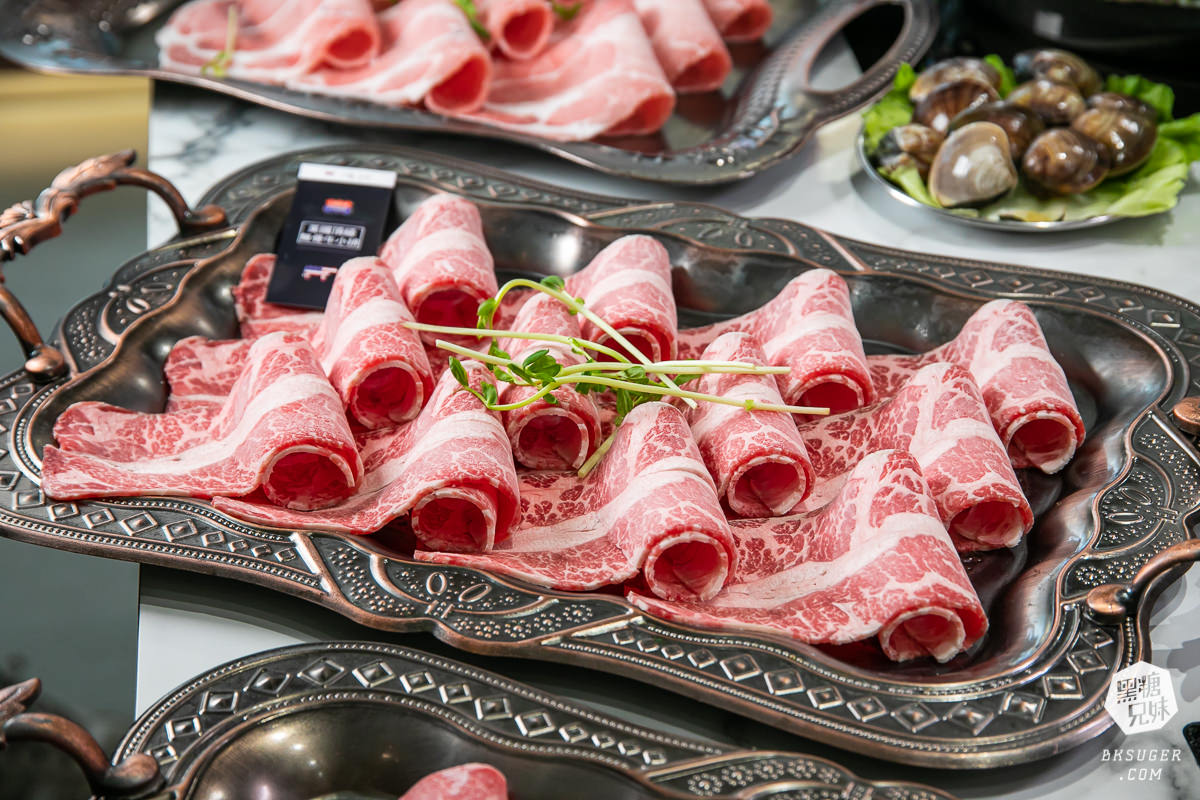 高雄母親節聚餐|花花世界鍋物高雄左營旗艦店|聚餐火鍋推薦|超狂活體龍蝦11種海鮮豪邁上桌 - 第38張圖 高雄母親節聚餐|花花世界鍋物高雄左營旗艦店|聚餐火鍋推薦|超狂活體龍蝦11種海鮮豪邁上桌