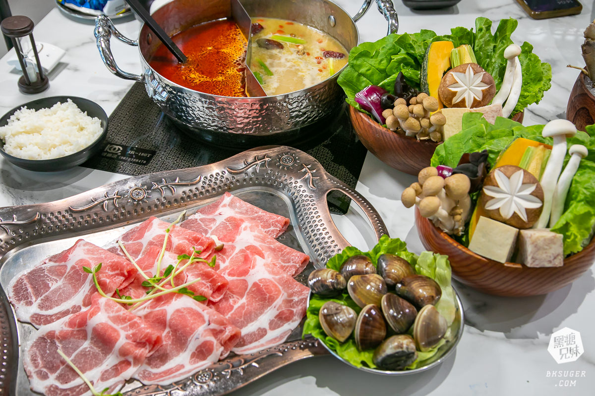 高雄母親節聚餐|花花世界鍋物高雄左營旗艦店|聚餐火鍋推薦|超狂活體龍蝦11種海鮮豪邁上桌 - 第25張圖 高雄母親節聚餐|花花世界鍋物高雄左營旗艦店|聚餐火鍋推薦|超狂活體龍蝦11種海鮮豪邁上桌