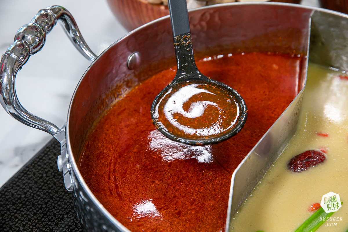 高雄母親節聚餐|花花世界鍋物高雄左營旗艦店|聚餐火鍋推薦|超狂活體龍蝦11種海鮮豪邁上桌 - 第21張圖 高雄母親節聚餐|花花世界鍋物高雄左營旗艦店|聚餐火鍋推薦|超狂活體龍蝦11種海鮮豪邁上桌