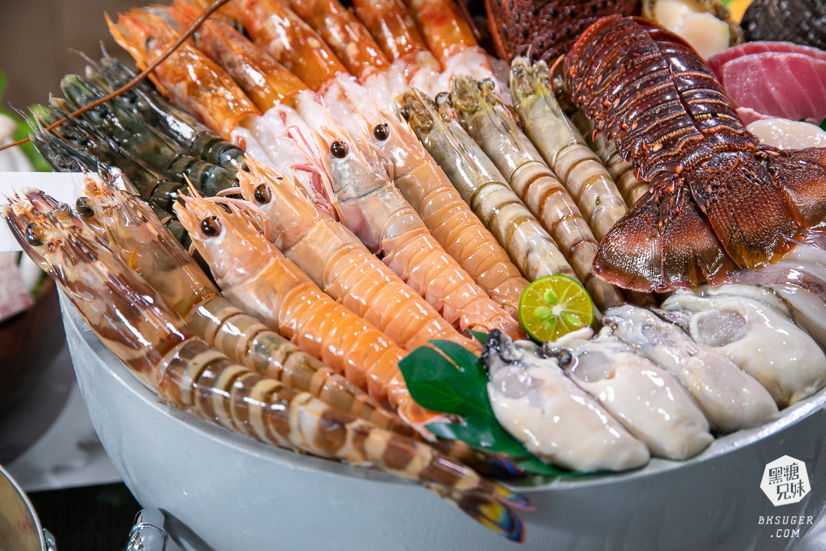 高雄母親節聚餐|花花世界鍋物高雄左營旗艦店|聚餐火鍋推薦|超狂活體龍蝦11種海鮮豪邁上桌 - 第27張圖 高雄母親節聚餐|花花世界鍋物高雄左營旗艦店|聚餐火鍋推薦|超狂活體龍蝦11種海鮮豪邁上桌