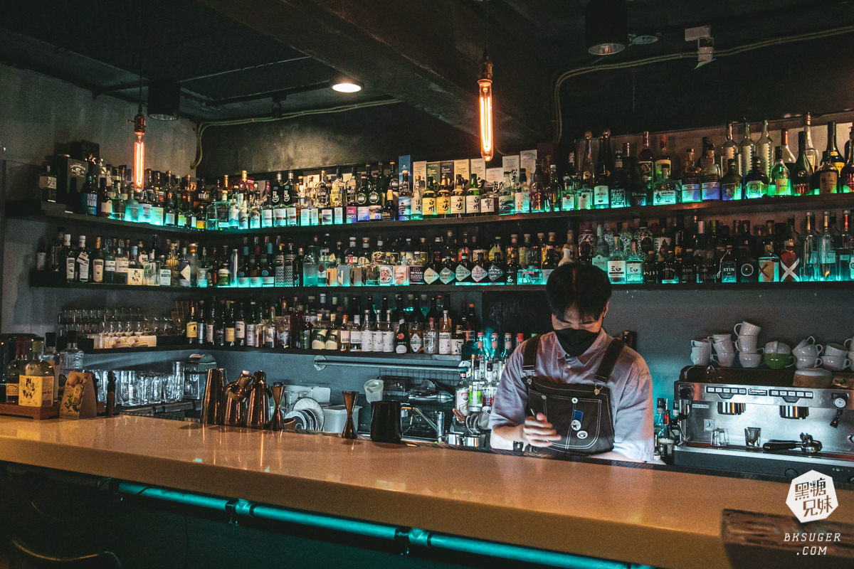 西門町酒吧推薦|once cafe&bar 無心戒酒互助會西寧分會|西門紅樓調酒吧琴酒紅酒專賣 - 第15張圖 西門町酒吧推薦|once cafe&bar 無心戒酒互助會西寧分會|西門紅樓調酒吧琴酒紅酒專賣