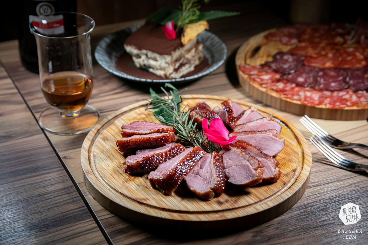 西門町酒吧推薦|once cafe&bar 無心戒酒互助會西寧分會|西門紅樓調酒吧琴酒紅酒專賣 - 第25張圖 西門町酒吧推薦|once cafe&bar 無心戒酒互助會西寧分會|西門紅樓調酒吧琴酒紅酒專賣