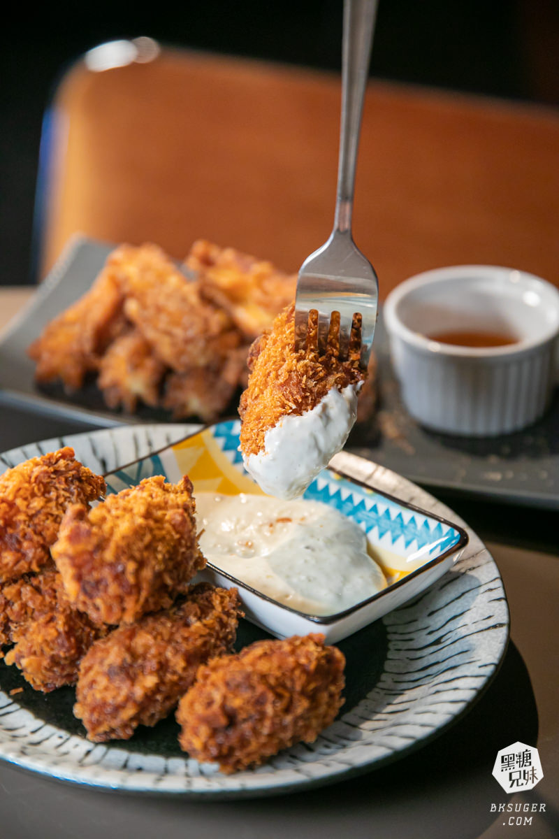 西門町酒吧推薦｜Nonsense Cafe & Bar 無心戒酒互助會-武昌分會｜調酒吧好喝、有陽台、彩虹友善酒吧