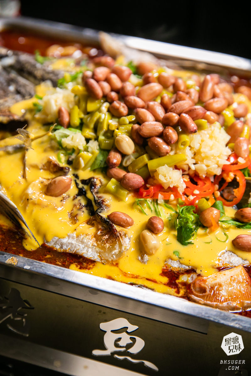 賣烤魚的-高雄宵夜2024必吃｜新菜色起士麻辣烤魚＋麻辣小龍蝦＆跳跳蛙｜夜晚聚會食尚玩家推薦