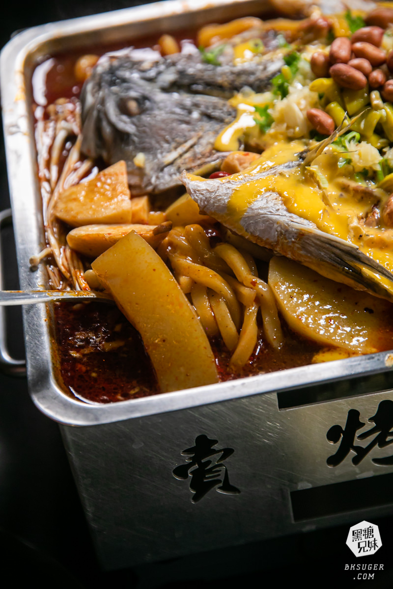 賣烤魚的-高雄宵夜2024必吃｜新菜色起士麻辣烤魚＋麻辣小龍蝦＆跳跳蛙｜夜晚聚會食尚玩家推薦