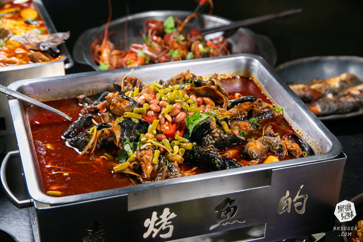 賣烤魚的-高雄宵夜2024必吃｜新菜色起士麻辣烤魚＋麻辣小龍蝦＆跳跳蛙｜夜晚聚會食尚玩家推薦