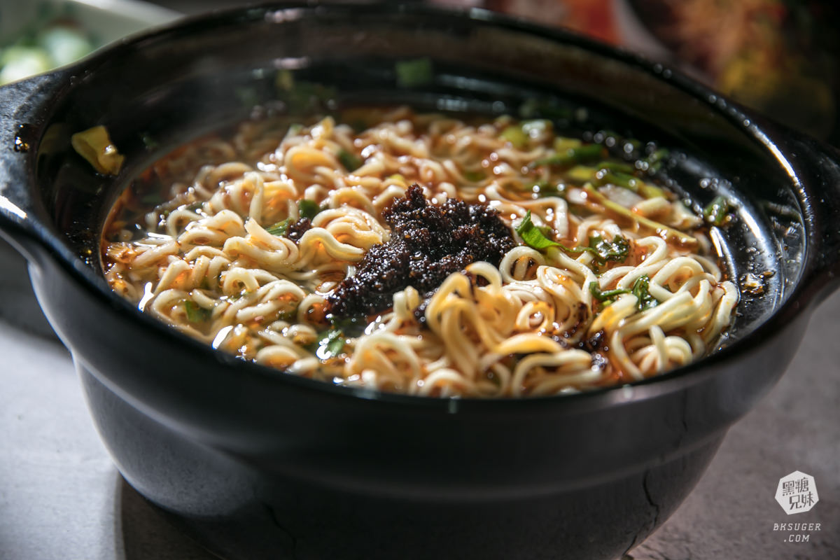 金博家蔥蔥回魂辣湯泡麵|辣湯泡麵深夜開吃宵夜|媽咪速玲代言 - 第18張圖 金博家蔥蔥回魂辣湯泡麵|辣湯泡麵深夜開吃宵夜|媽咪速玲代言