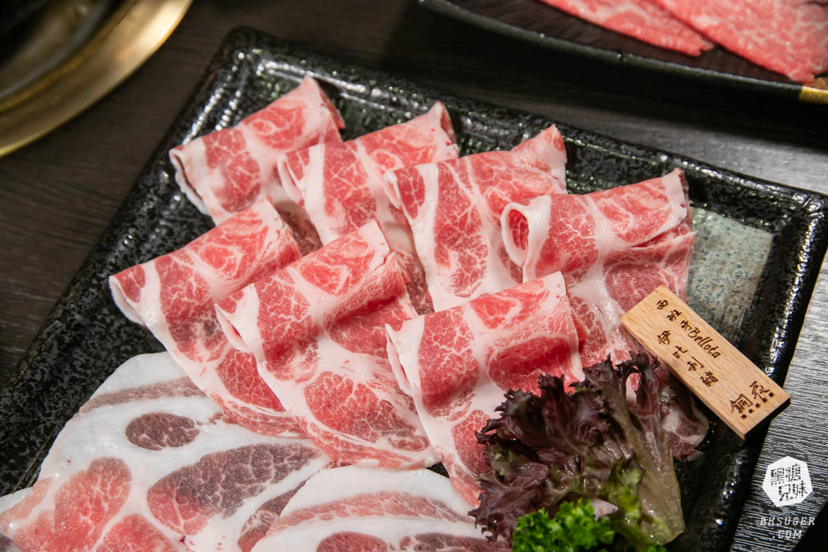 銅花精緻涮涮鍋-左營文奇店|低脂和牛2023新菜單上市-黃金稀飯不敗經典的低調奢華 - 第6張圖 銅花精緻涮涮鍋-左營文奇店|低脂和牛2023新菜單上市-黃金稀飯不敗經典的低調奢華