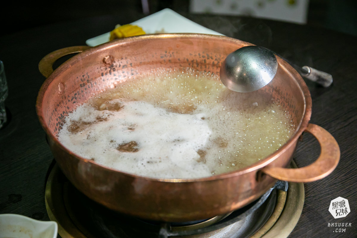 銅花精緻涮涮鍋-左營文奇店|低脂和牛2023新菜單上市-黃金稀飯不敗經典的低調奢華 - 第26張圖 銅花精緻涮涮鍋-左營文奇店|低脂和牛2023新菜單上市-黃金稀飯不敗經典的低調奢華