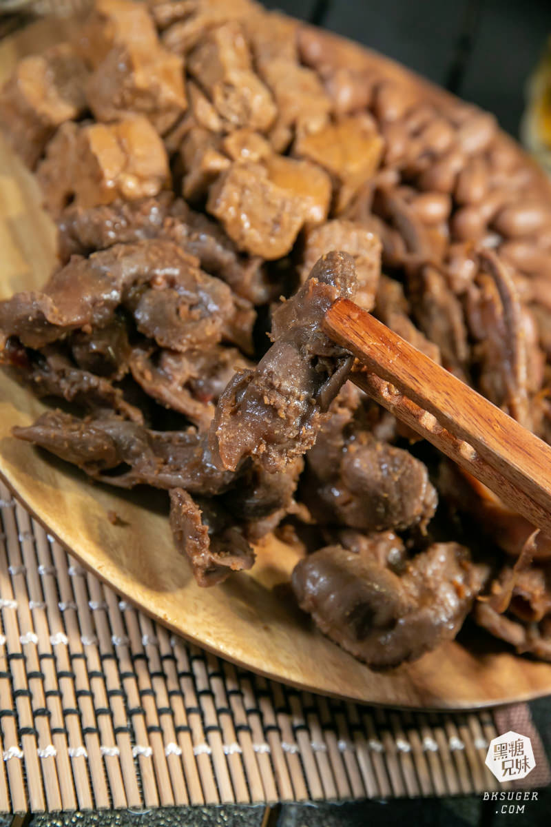 黑竹園雞腳凍|雞腳凍宅配新鮮到家追劇良伴|超級知名的中部口味-飽滿的雞爪&雞翅凍也超迷人 - 第19張圖 黑竹園雞腳凍|雞腳凍宅配新鮮到家追劇良伴|超級知名的中部口味-飽滿的雞爪&雞翅凍也超迷人