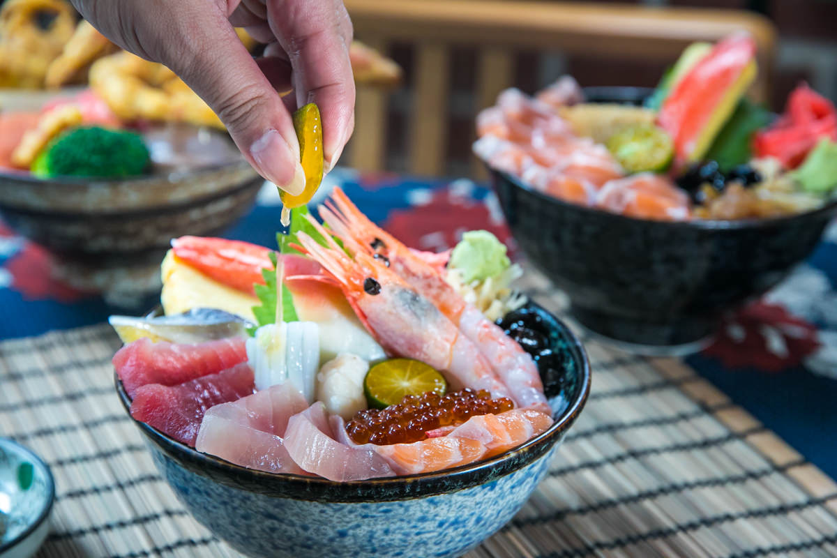 高雄丼飯推薦|全心丼飯專賣|超划算的新鮮生魚片就是要現場品嚐!原騰戶丼飯再現 - 第21張圖 高雄丼飯推薦|全心丼飯專賣|超划算的新鮮生魚片就是要現場品嚐!原騰戶丼飯再現