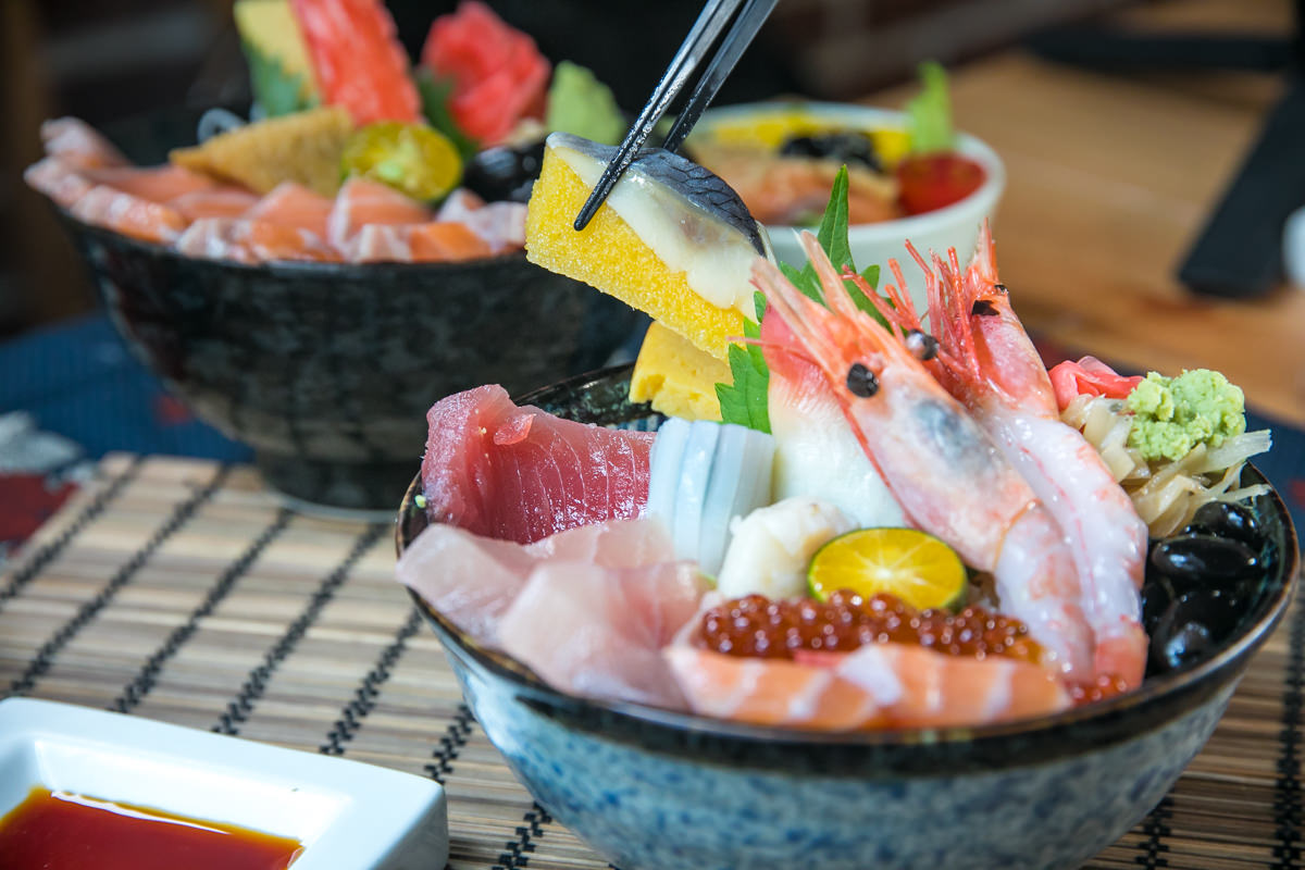 高雄丼飯推薦|全心丼飯專賣|超划算的新鮮生魚片就是要現場品嚐!原騰戶丼飯再現 - 第26張圖 高雄丼飯推薦|全心丼飯專賣|超划算的新鮮生魚片就是要現場品嚐!原騰戶丼飯再現