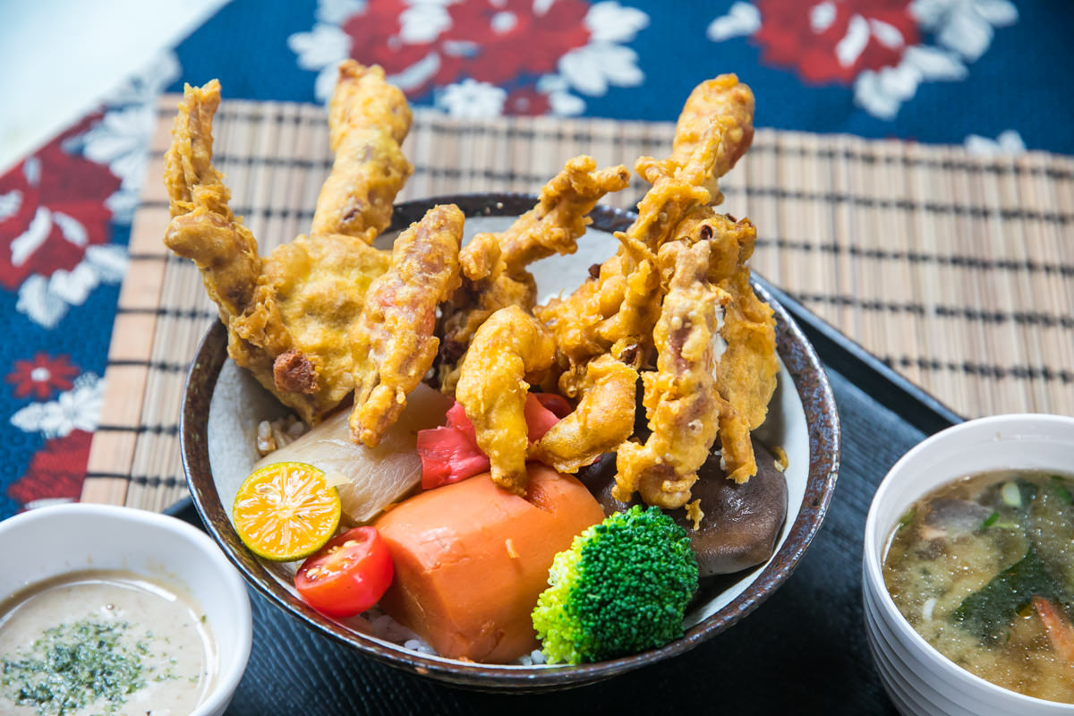 高雄丼飯推薦|全心丼飯專賣|超划算的新鮮生魚片就是要現場品嚐!原騰戶丼飯再現 - 第16張圖 高雄丼飯推薦|全心丼飯專賣|超划算的新鮮生魚片就是要現場品嚐!原騰戶丼飯再現