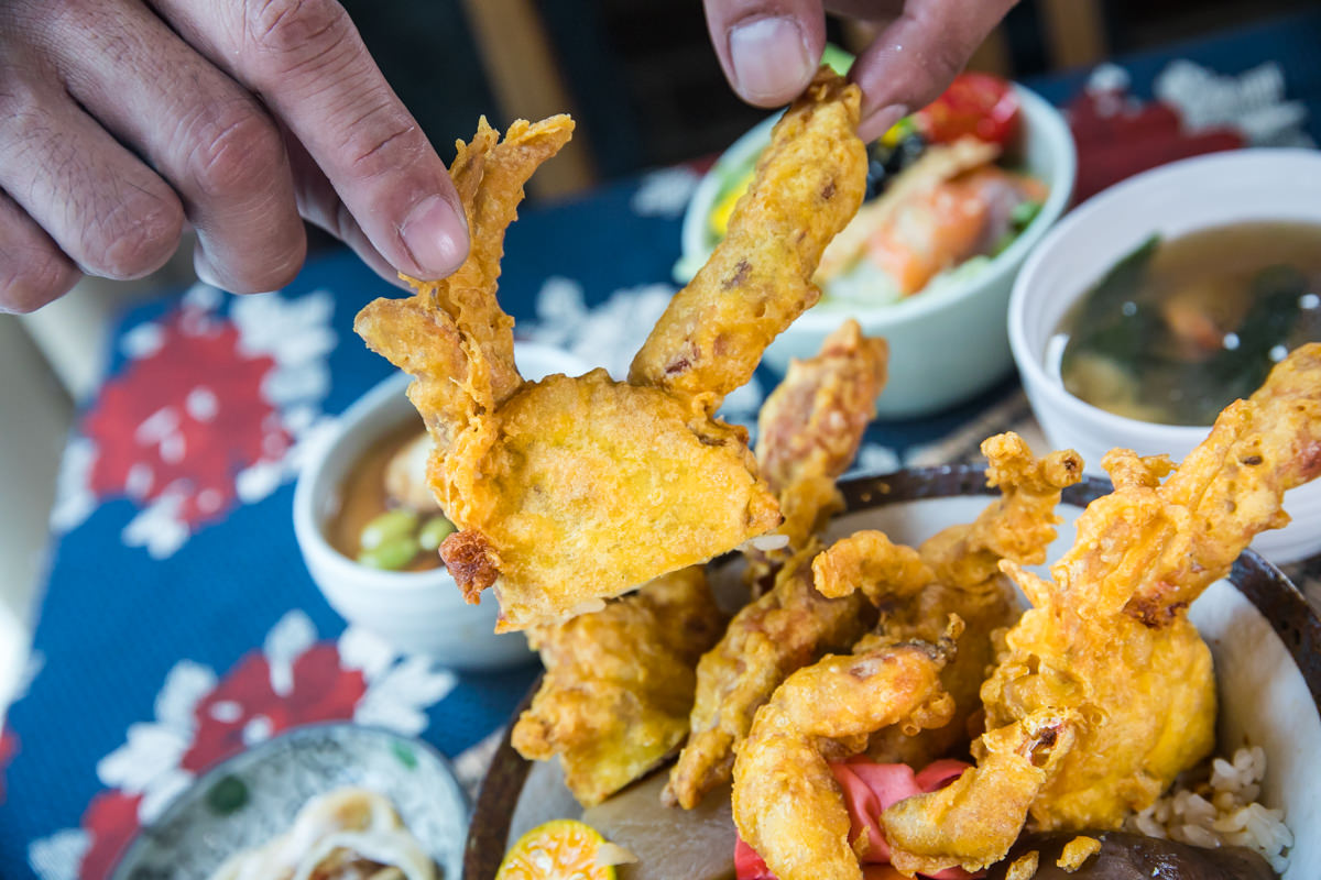 高雄丼飯推薦|全心丼飯專賣|超划算的新鮮生魚片就是要現場品嚐!原騰戶丼飯再現 - 第18張圖 高雄丼飯推薦|全心丼飯專賣|超划算的新鮮生魚片就是要現場品嚐!原騰戶丼飯再現