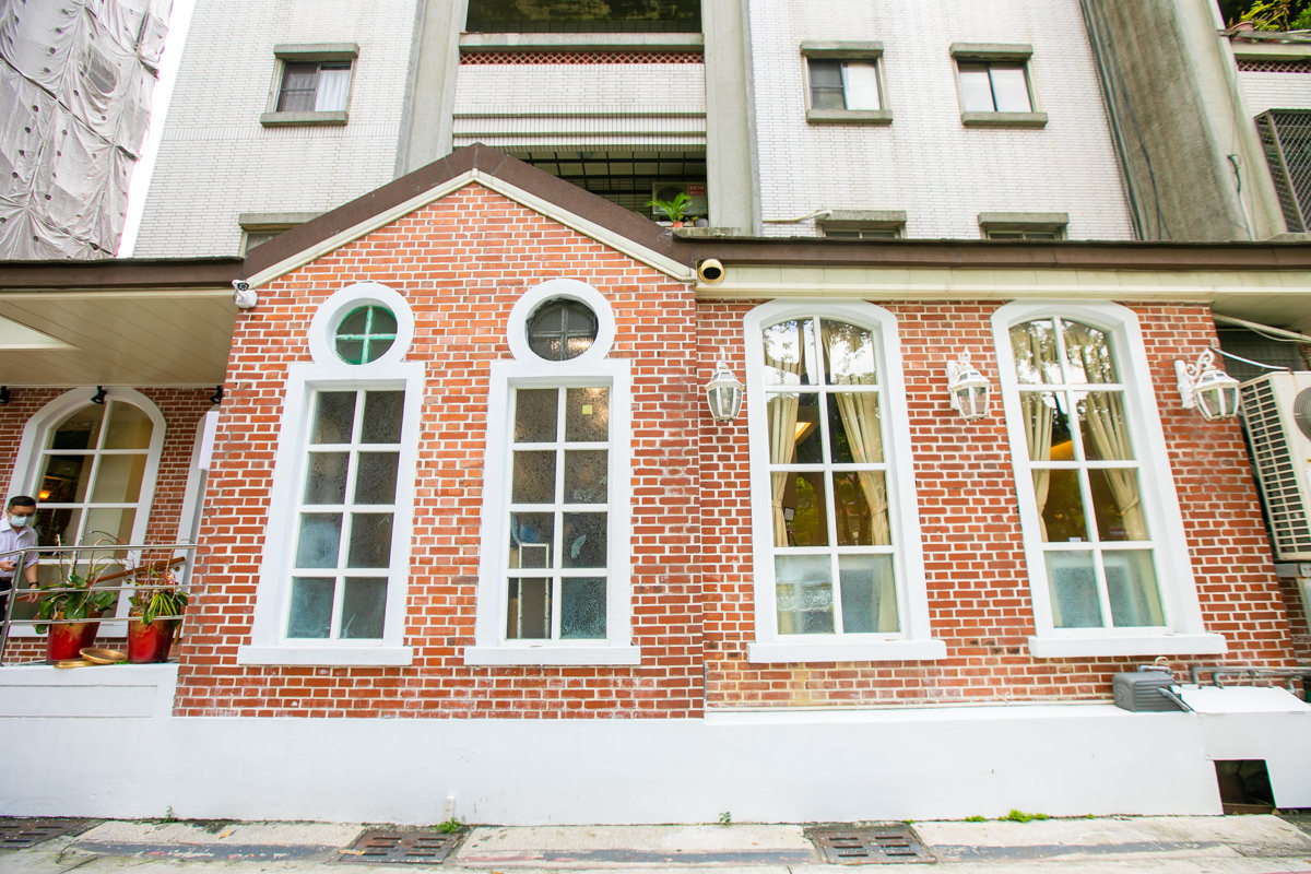 高雄丼飯推薦|全心丼飯專賣|超划算的新鮮生魚片就是要現場品嚐!原騰戶丼飯再現 - 第3張圖 高雄丼飯推薦|全心丼飯專賣|超划算的新鮮生魚片就是要現場品嚐!原騰戶丼飯再現
