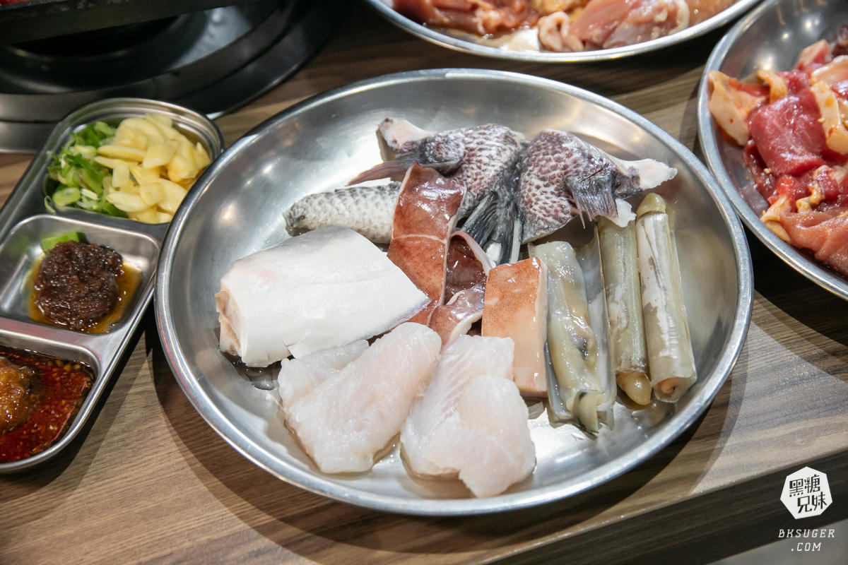 高雄韓式吃到飽推薦|八道晟韓式火烤吃到飽_裕誠店|午間$329起15種肉品4種海鮮 - 第37張圖 高雄韓式吃到飽推薦|八道晟韓式火烤吃到飽_裕誠店|午間$329起15種肉品4種海鮮