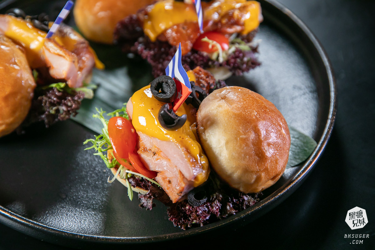 格局餐酒館|北高雄餐酒館隱密半開放包廂,私隱的極致感| 雪茄、餐酒館包場無菜單料理|2022高雄新開幕雪茄酒吧 - 第13張圖 格局餐酒館|北高雄餐酒館隱密半開放包廂,私隱的極致感| 雪茄、餐酒館包場無菜單料理|2022高雄新開幕雪茄酒吧