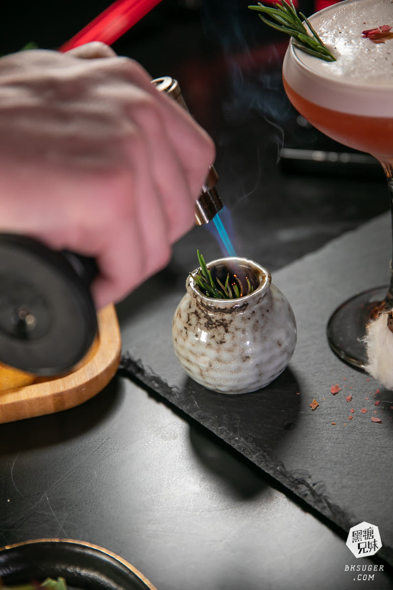 格局餐酒館|北高雄餐酒館隱密半開放包廂,私隱的極致感| 雪茄、餐酒館包場無菜單料理|2022高雄新開幕雪茄酒吧 - 第33張圖 格局餐酒館|北高雄餐酒館隱密半開放包廂,私隱的極致感| 雪茄、餐酒館包場無菜單料理|2022高雄新開幕雪茄酒吧