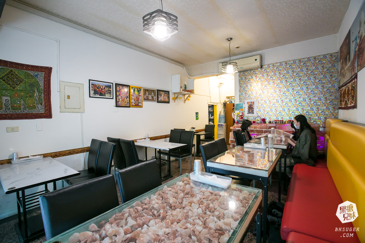 高雄拉瓦特印度廚房|烤餅沾上香濃眾多的印度咖哩,享受香料帶給你的瀰漫氣息!2022 印度餐廳料理小吃推薦 - 第3張圖 高雄拉瓦特印度廚房|烤餅沾上香濃眾多的印度咖哩,享受香料帶給你的瀰漫氣息!2022 印度餐廳料理小吃推薦