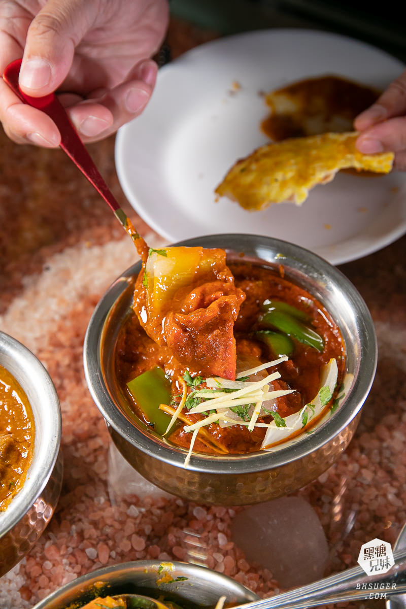 高雄拉瓦特印度廚房|烤餅沾上香濃眾多的印度咖哩,享受香料帶給你的瀰漫氣息!2022 印度餐廳料理小吃推薦 - 第19張圖 高雄拉瓦特印度廚房|烤餅沾上香濃眾多的印度咖哩,享受香料帶給你的瀰漫氣息!2022 印度餐廳料理小吃推薦