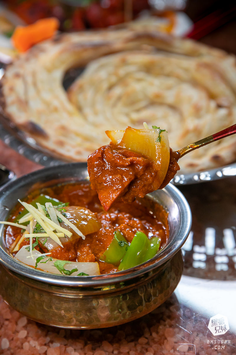 高雄拉瓦特印度廚房|烤餅沾上香濃眾多的印度咖哩,享受香料帶給你的瀰漫氣息!2022 印度餐廳料理小吃推薦 - 第18張圖 高雄拉瓦特印度廚房|烤餅沾上香濃眾多的印度咖哩,享受香料帶給你的瀰漫氣息!2022 印度餐廳料理小吃推薦