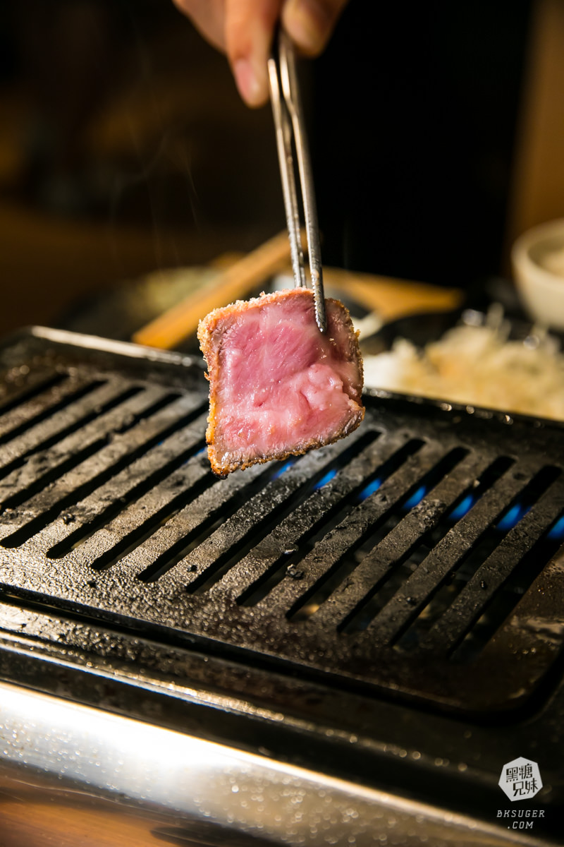 北高雄美食|逸之牛炸牛排博愛店|超狂午間燒肉吃到飽$268|50分鐘定食單人燒肉吃到飽 - 第29張圖 北高雄美食|逸之牛炸牛排博愛店|超狂午間燒肉吃到飽$268|50分鐘定食單人燒肉吃到飽