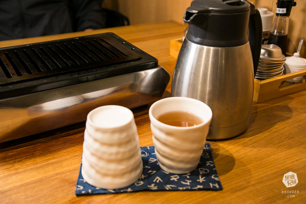 北高雄美食|逸之牛炸牛排博愛店|超狂午間燒肉吃到飽$268|50分鐘定食單人燒肉吃到飽 - 第3張圖 北高雄美食|逸之牛炸牛排博愛店|超狂午間燒肉吃到飽$268|50分鐘定食單人燒肉吃到飽