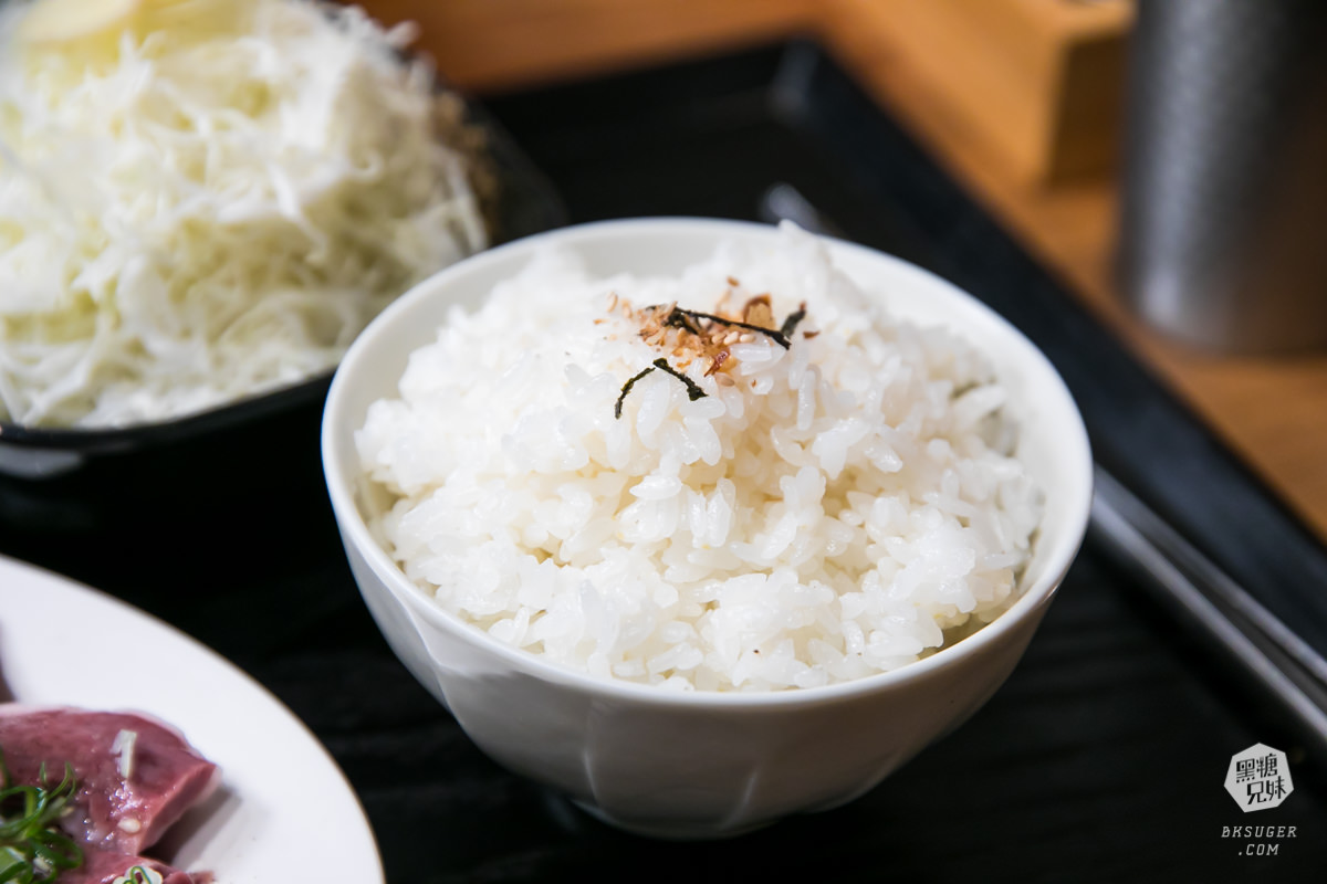 北高雄美食|逸之牛炸牛排博愛店|超狂午間燒肉吃到飽$268|50分鐘定食單人燒肉吃到飽 - 第13張圖 北高雄美食|逸之牛炸牛排博愛店|超狂午間燒肉吃到飽$268|50分鐘定食單人燒肉吃到飽